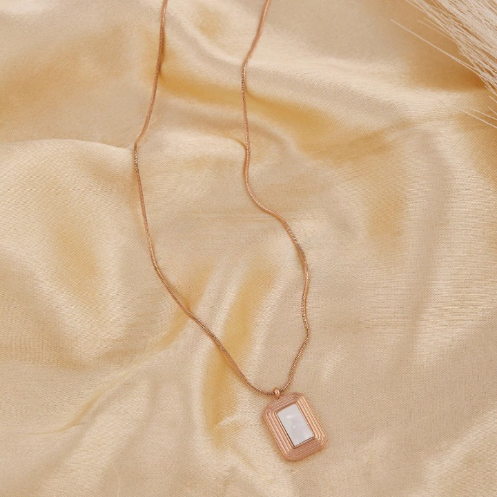 Rectangle Pearl Pendant Necklace For Women