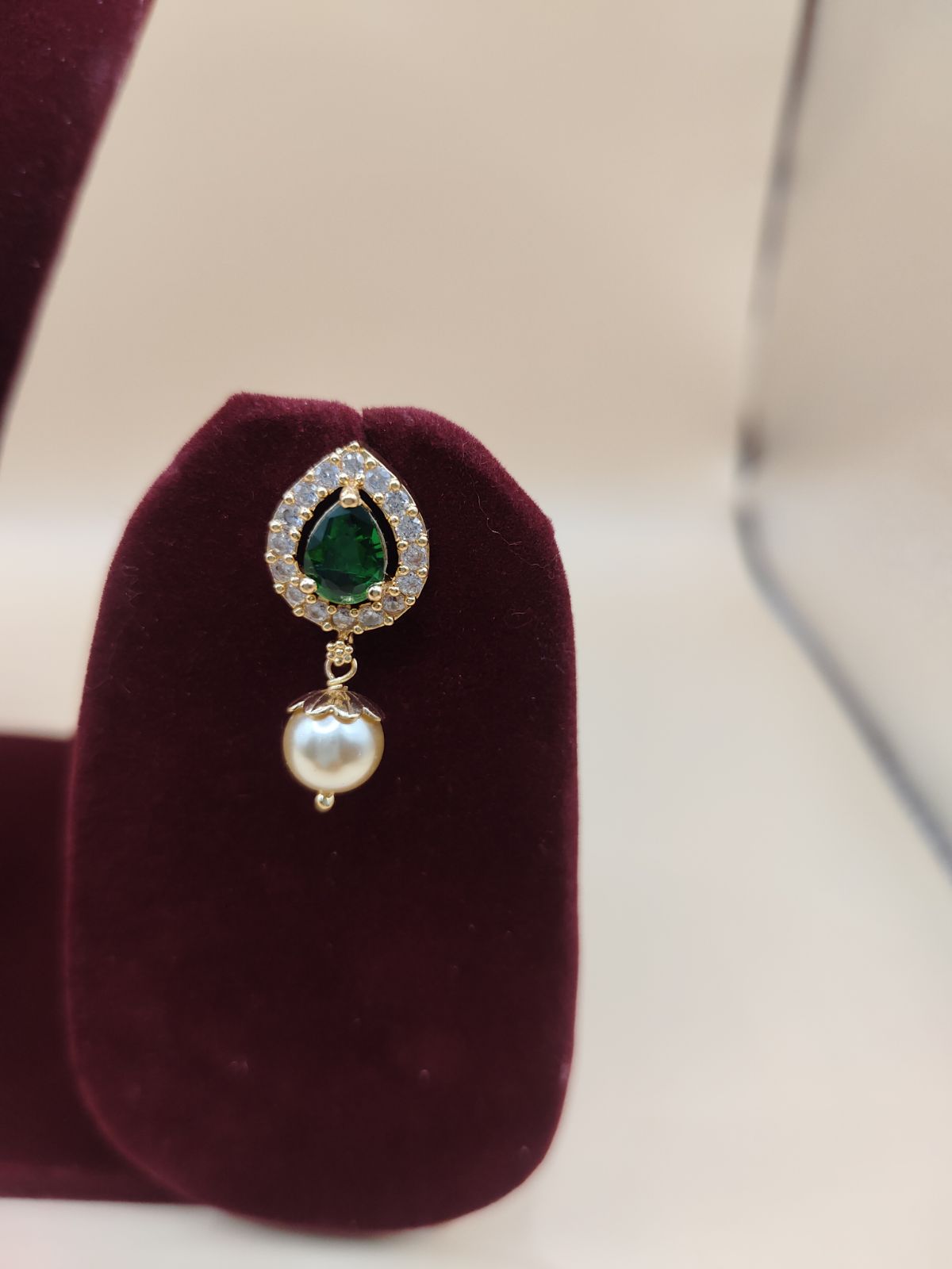 Gold-Tone Green Stone Pearl Drop Necklace Set with Earrings