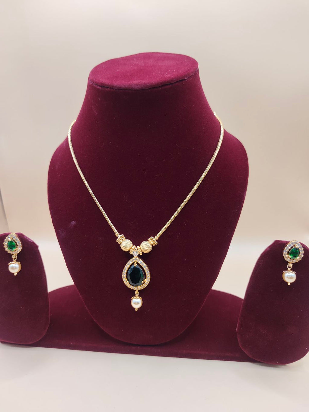 Gold-Tone Green Stone Pearl Drop Necklace Set with Earrings