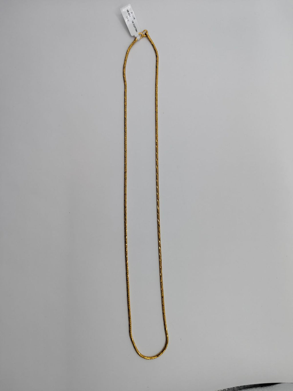 Minimal Gold-Tone Snake Chain
