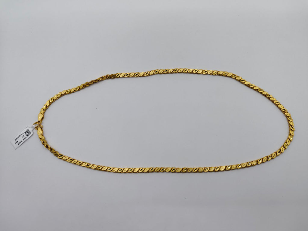Gold-Finish Leaf Pattern Chain