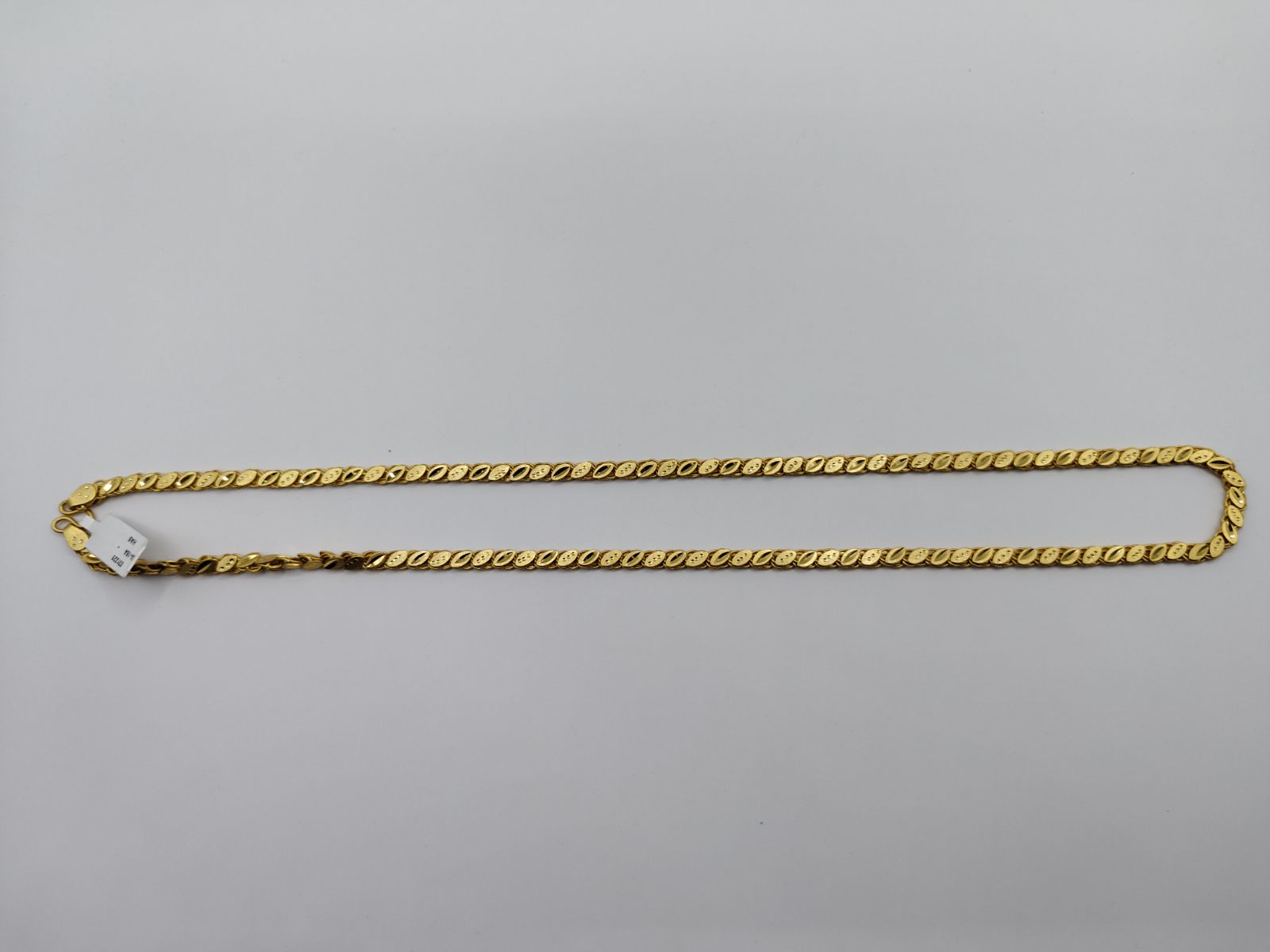 Gold-Finish Leaf Pattern Chain