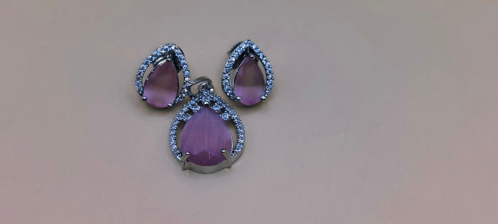 Lavender Crystal Teardrop Pendant & Earrings