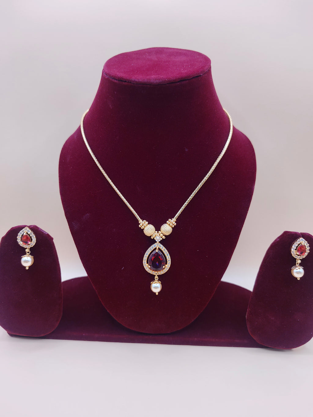 Gold-Tone Green Stone Pearl Drop Necklace Set with Earrings