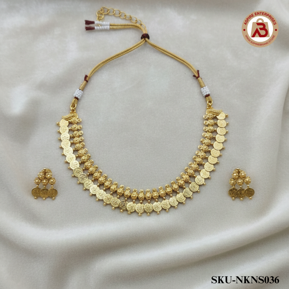 Antique gold-finish for a classic temple jewelry look