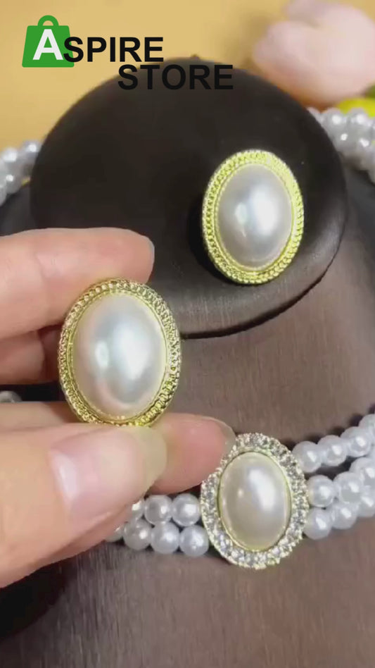 Artificial Pearl Necklace